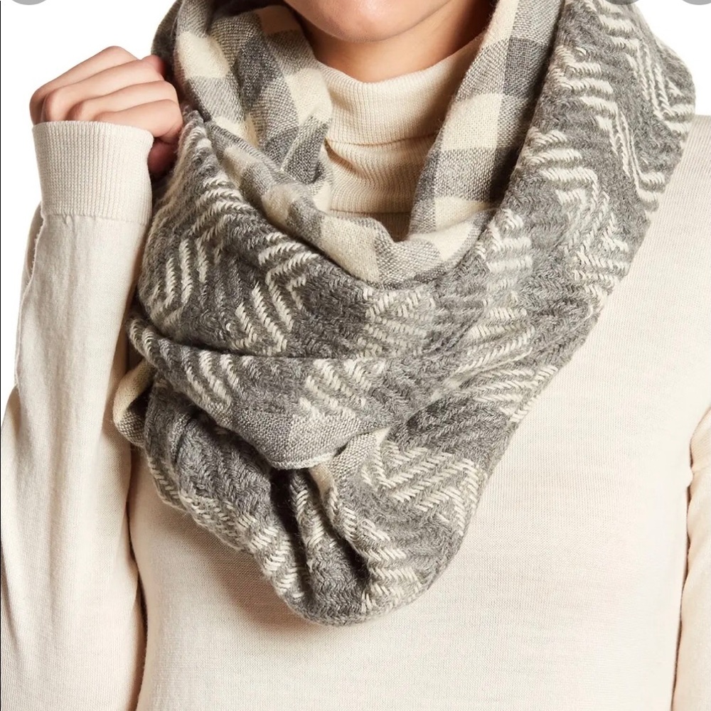 14th & Union Chevron Infinity Scarf
